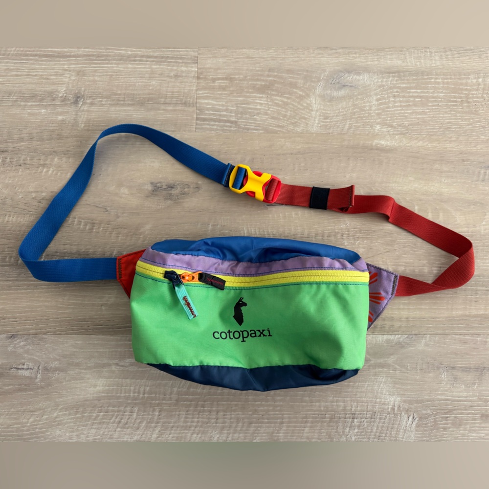 Cotopaxi Del Dia Fanny Pack / Belt Bag